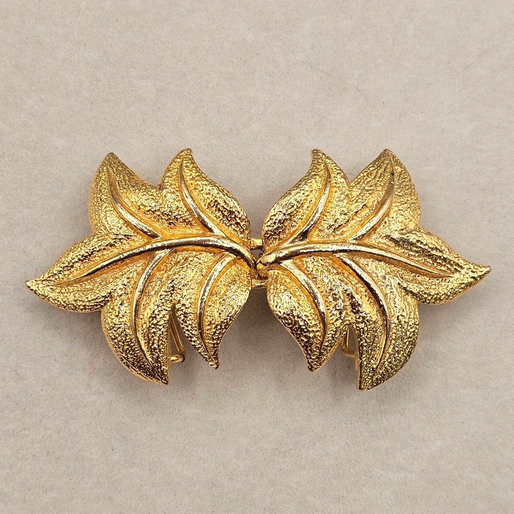 Vintage Gold Tone Belt Buckle Interlocking Leaves Fits 1.25" Width Autumn Fall